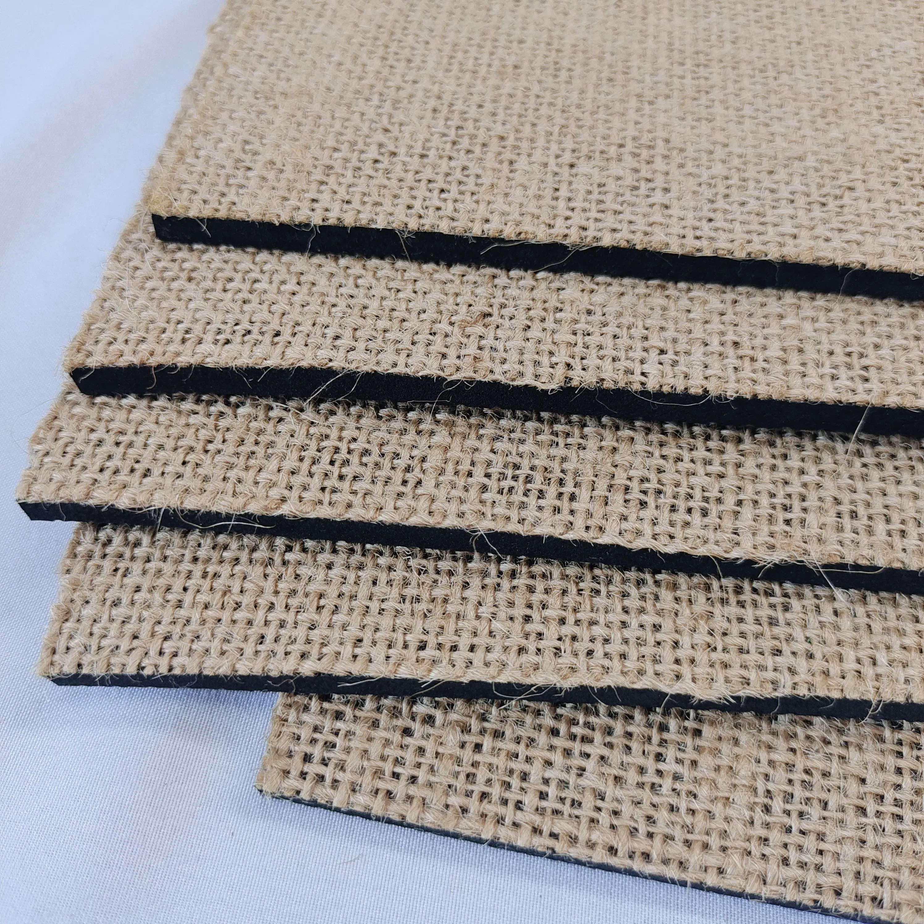 Wholesale Rectangle Waterproof Rubber Jute Placemats Classic Style Reusable Burlap Design Ready to Ship