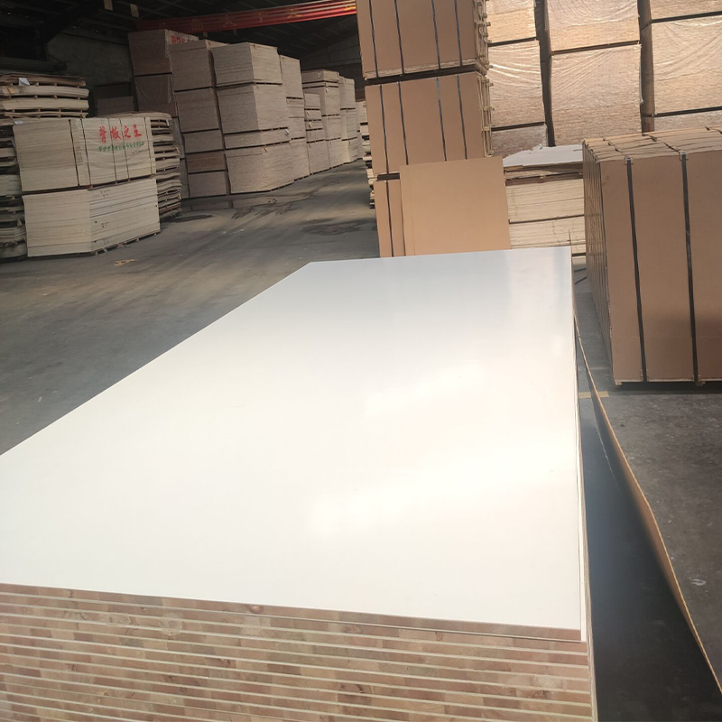 Factory Price Waterproof Fir Pine Poplar Hardwood Core Melamine Laminated Blockboard for Furniture