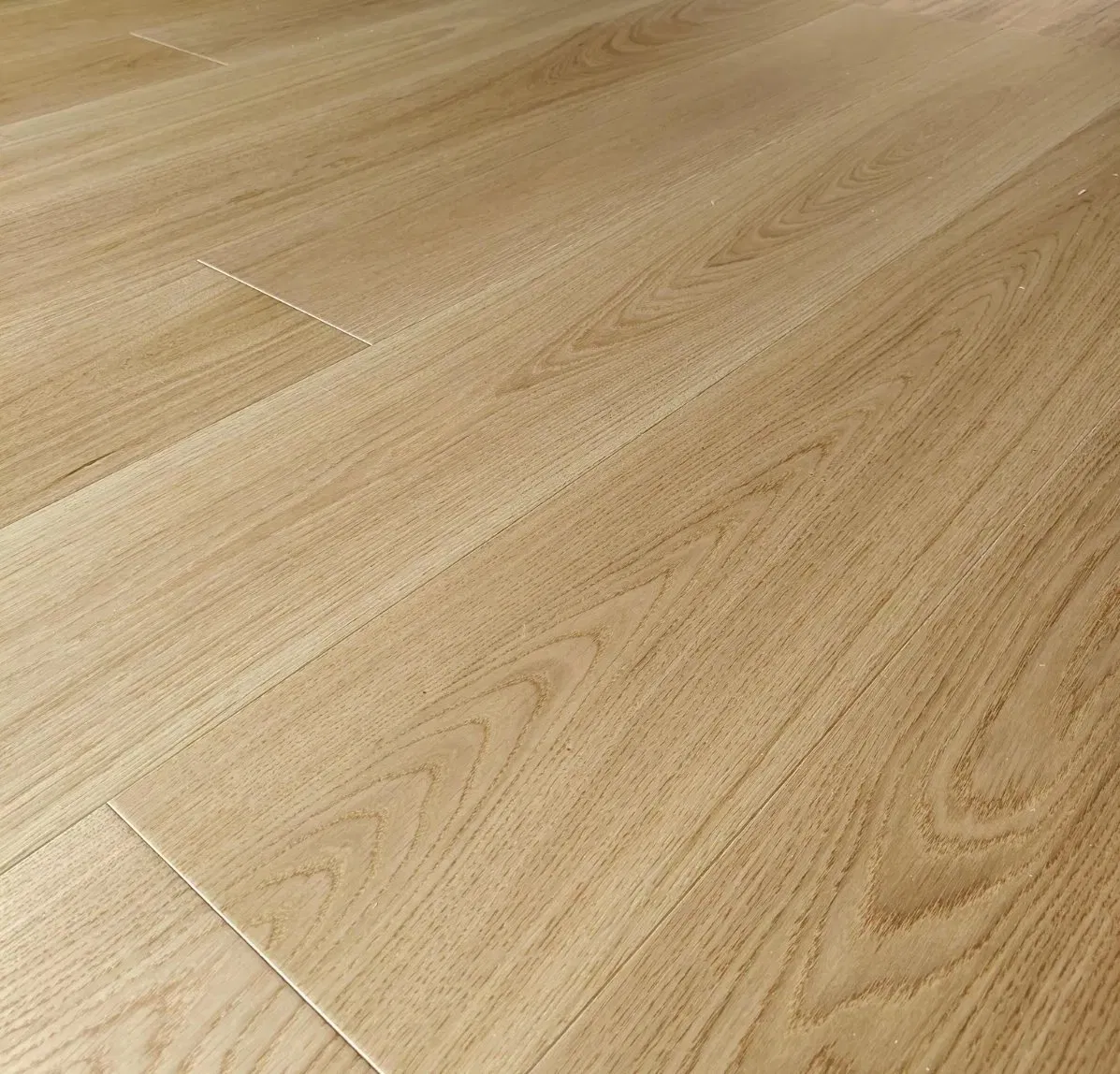 Rigid Waterproof Luxury Vinyl Plank 3mm/4mm/5mm/8mm Click Lock Wooden Vietnam Herringbone Tiles Plastic Plank Vinyl Spc Flooring