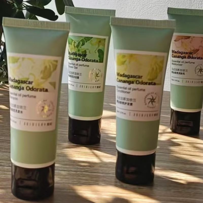 Ylang-Ylang Hotel Amenities Shampoo Set with Shower Gel Conditioner and Body Lotion