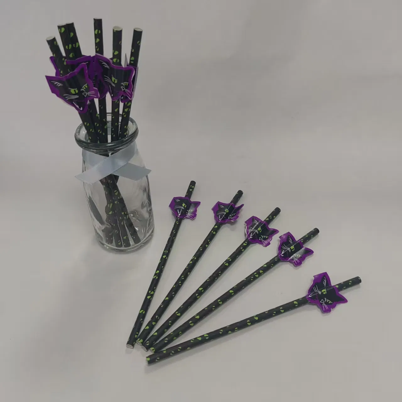 Stylish Black Cat Paper Straws for Halloween Party Decorations