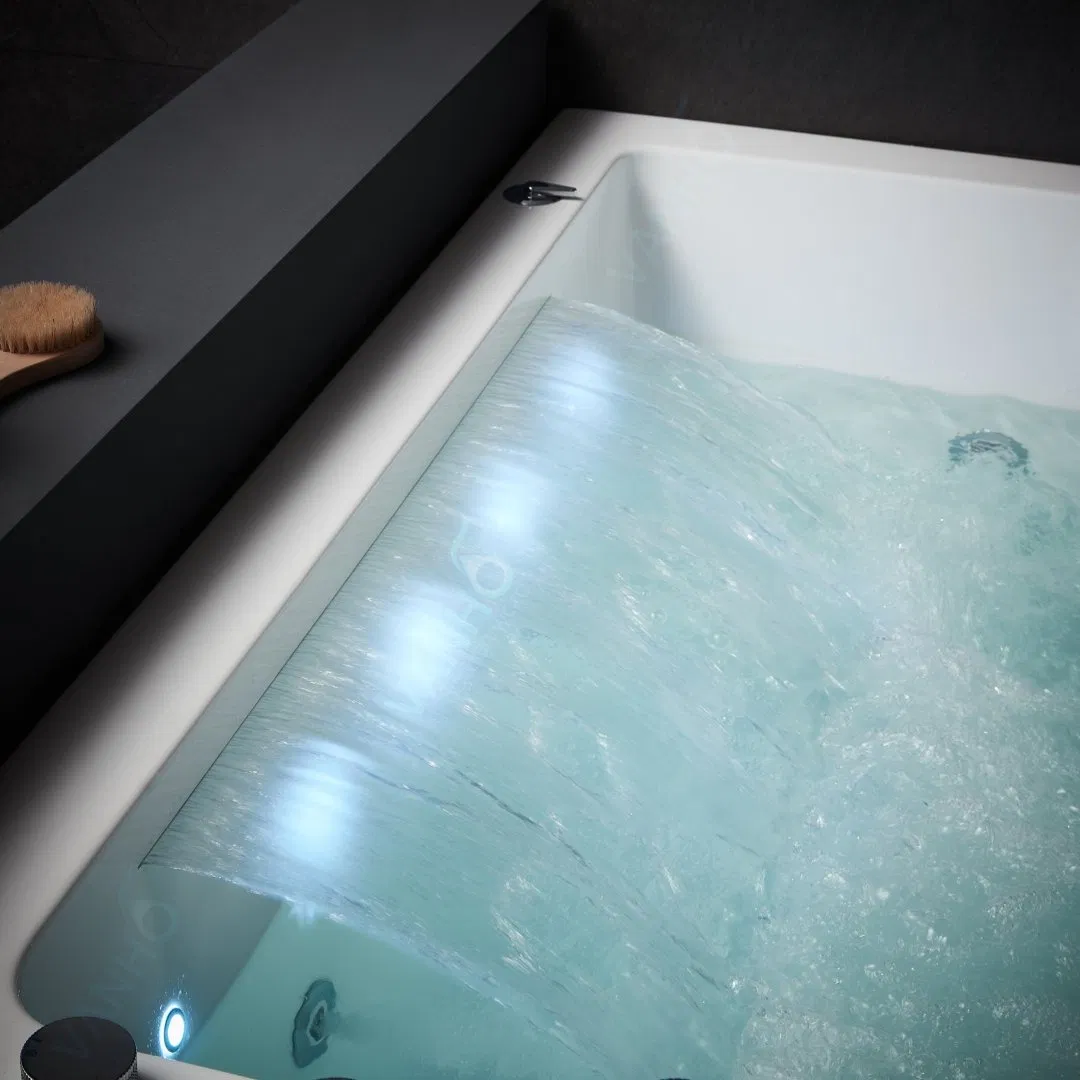 Угловая акриловая ванна с гидромассажем и LED-подсветкой