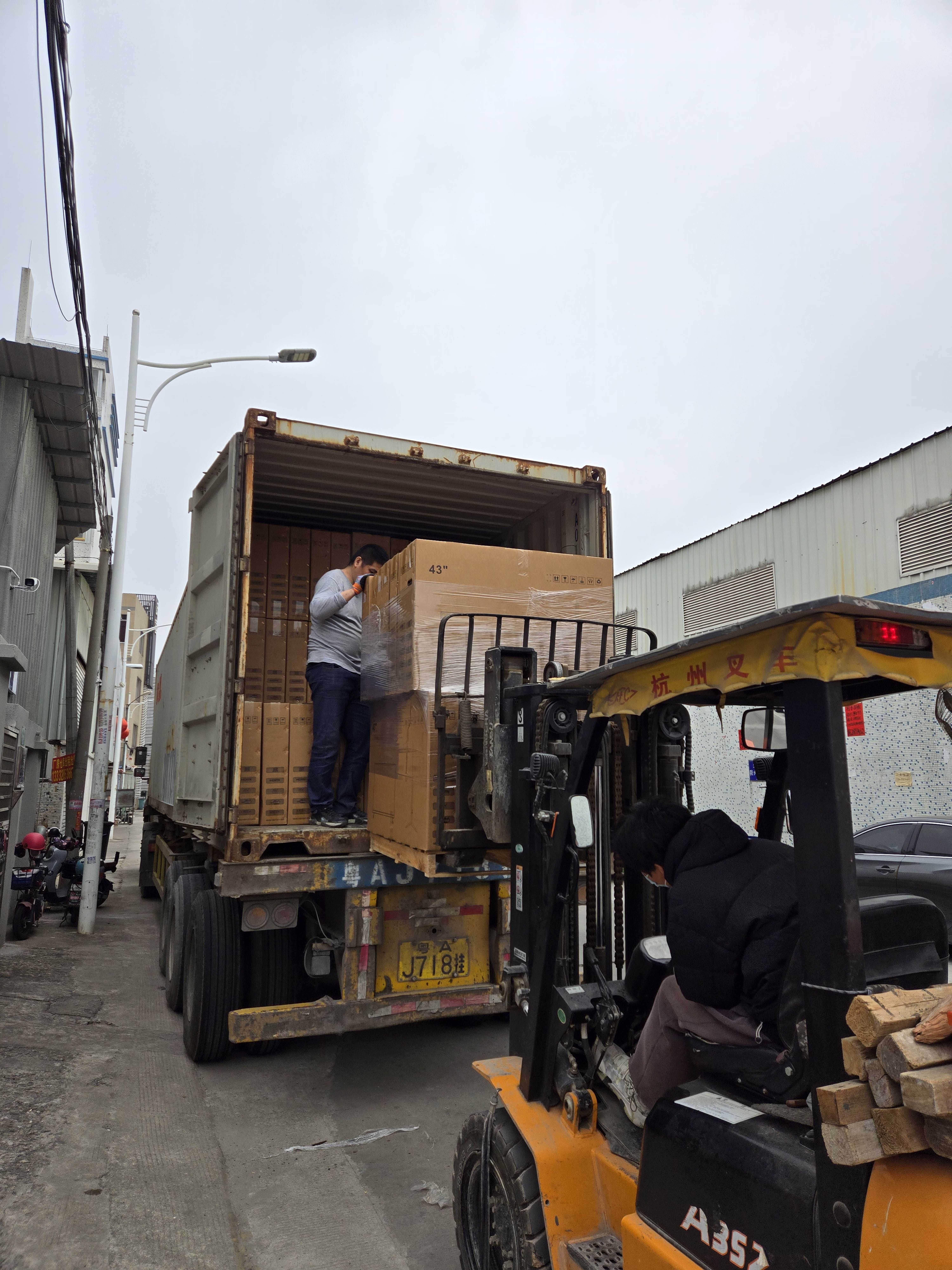 Телевизор Smart TV 19 дюймов Android LED HDMI USB