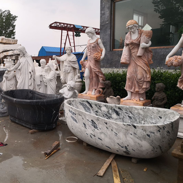 Большая ванна из цельного камня ручной работы