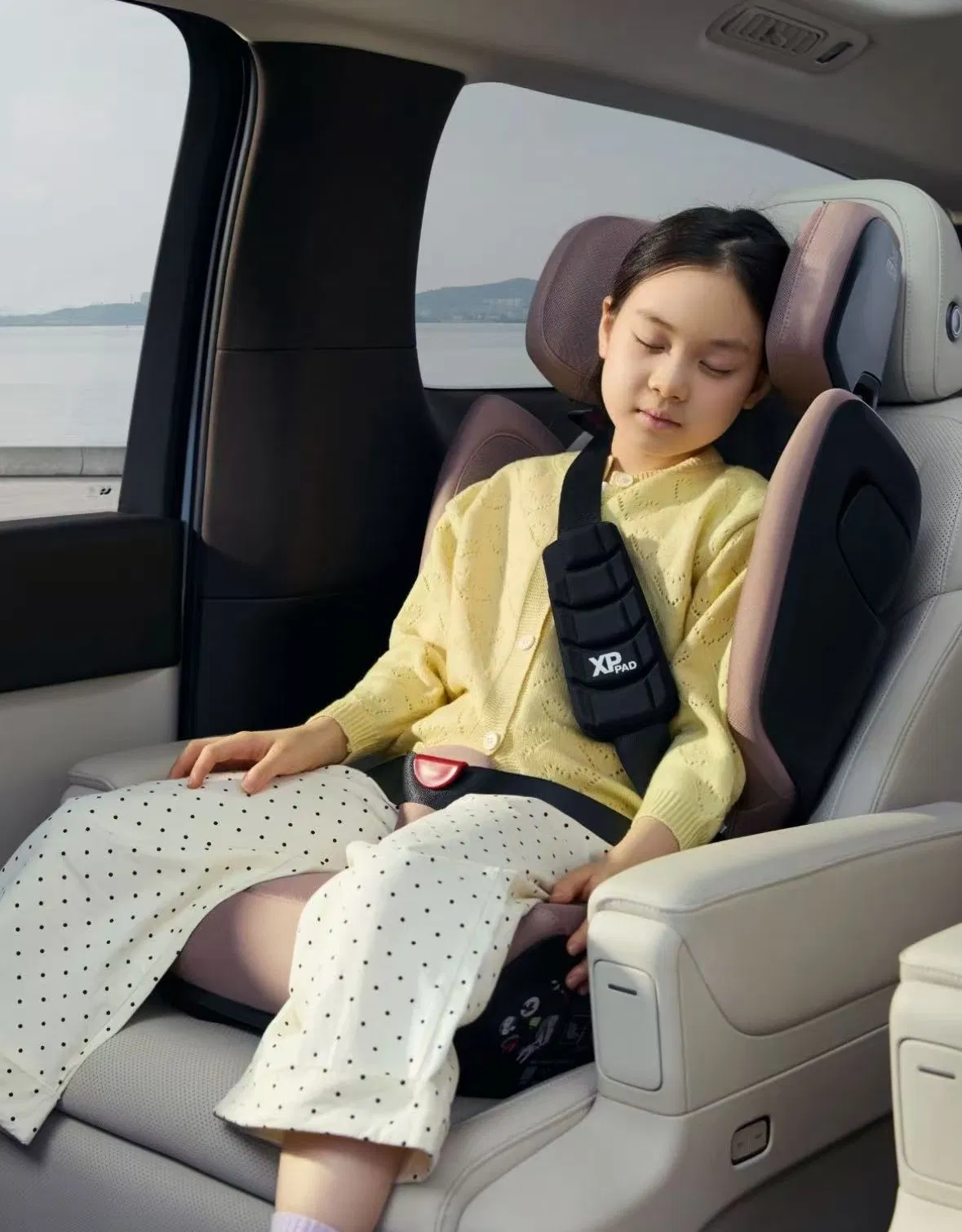 Lixiang Baodishi Kadi Knight PRO Children's Car Seat 3-12 Years Comfortable, Pressure-Relieving, Safe and Worry-Free