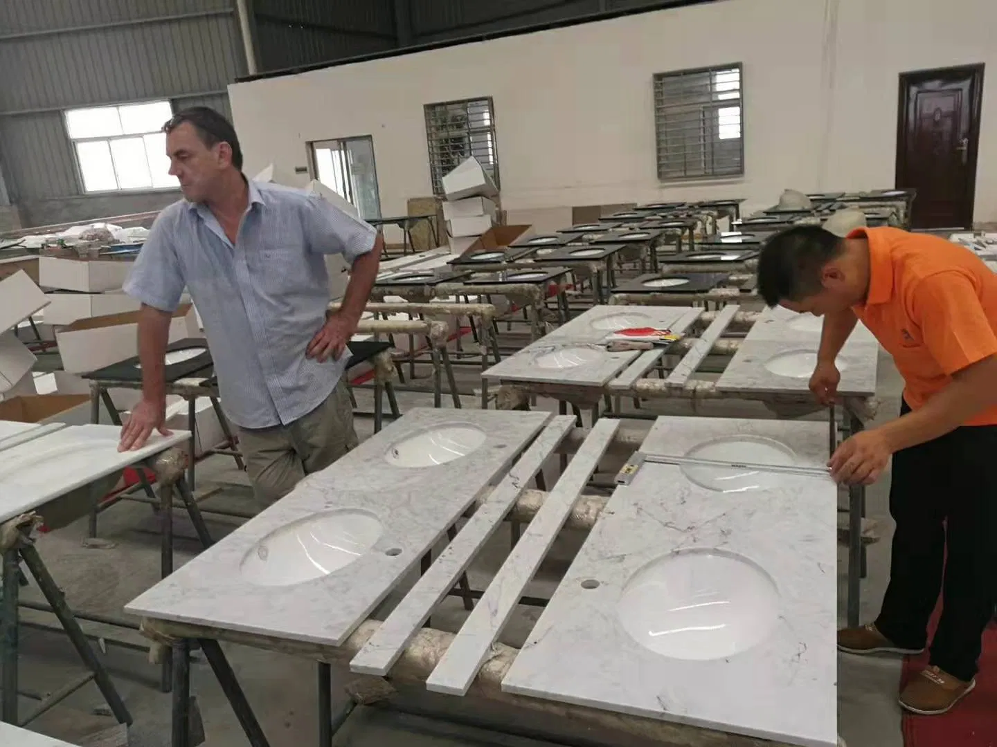 G562 Maple Leaf Red Granite Slab for Granite Coffee Table