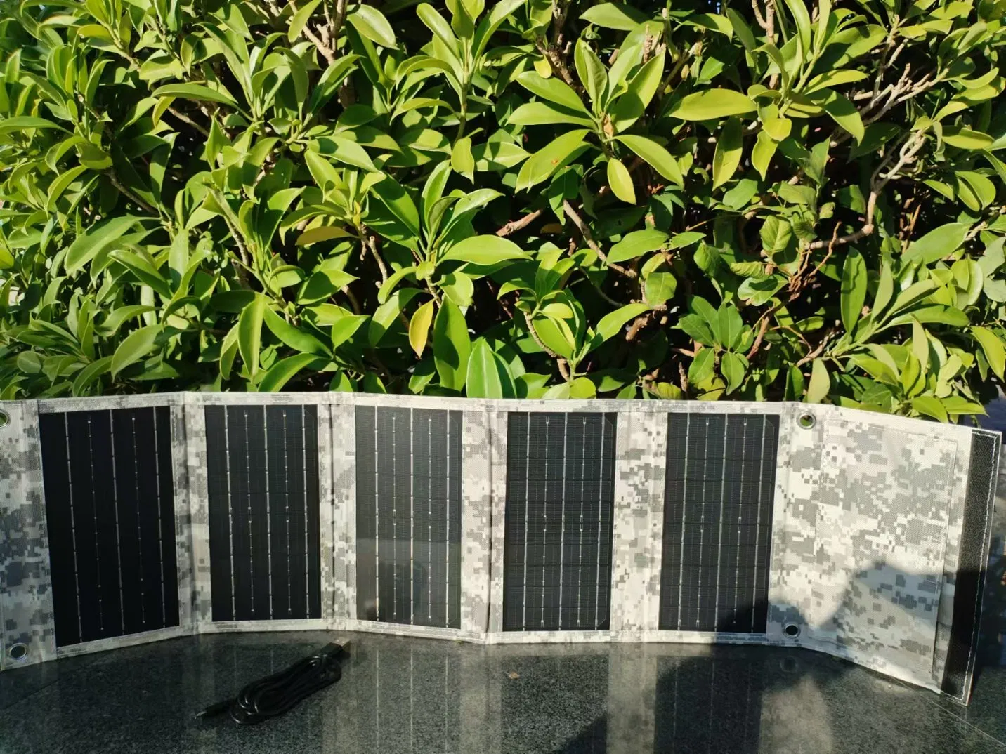 25W 5 Foldable Outdoor Solar Battery Charger for Mobile Phones Power Bank