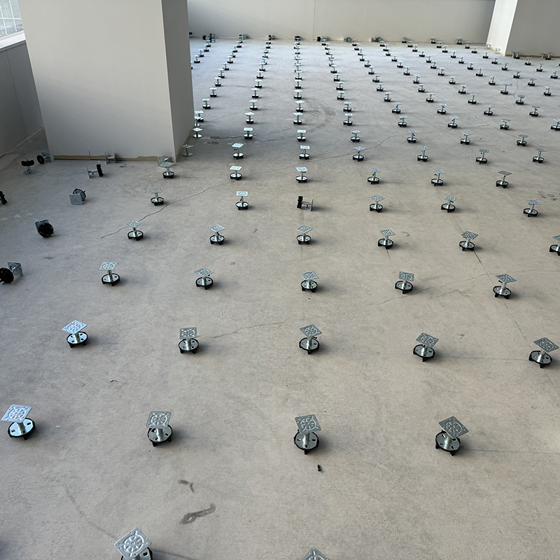 Adjustable Metal Paving Pedestals for Easy Deck Installation