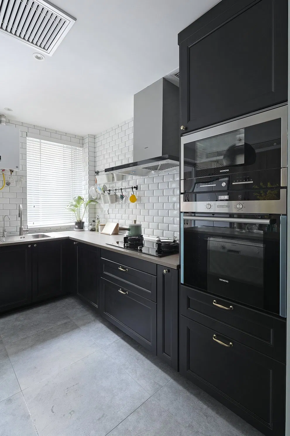 Custom Furniture Luxury Prefabricated Complete Modular Stainless Steel Handless Modern Kitchen Cabinet