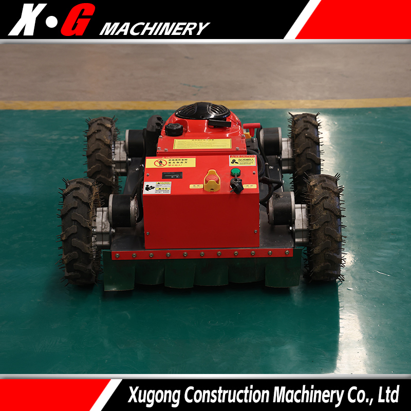 Радиоуправляемая газонокосилка для гольф-полей