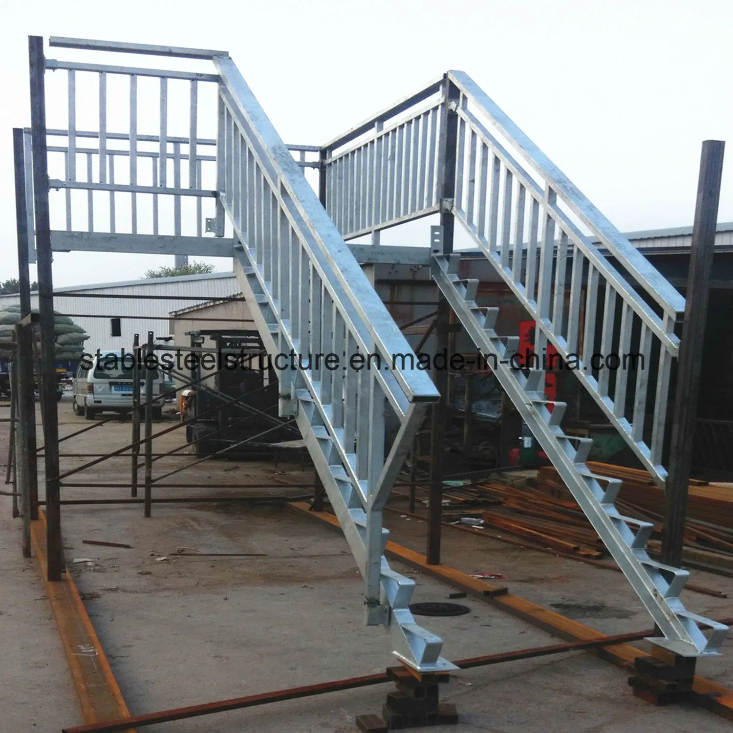 Galvanized Metal Steel Structure Fabrication Stair Construction with Handrail