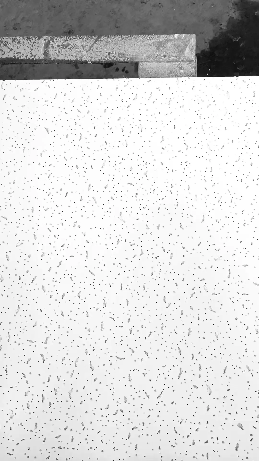 High-Quality Sound-Absorbing Ceiling Armstrong Mineral Fiber Ceiling Rh90