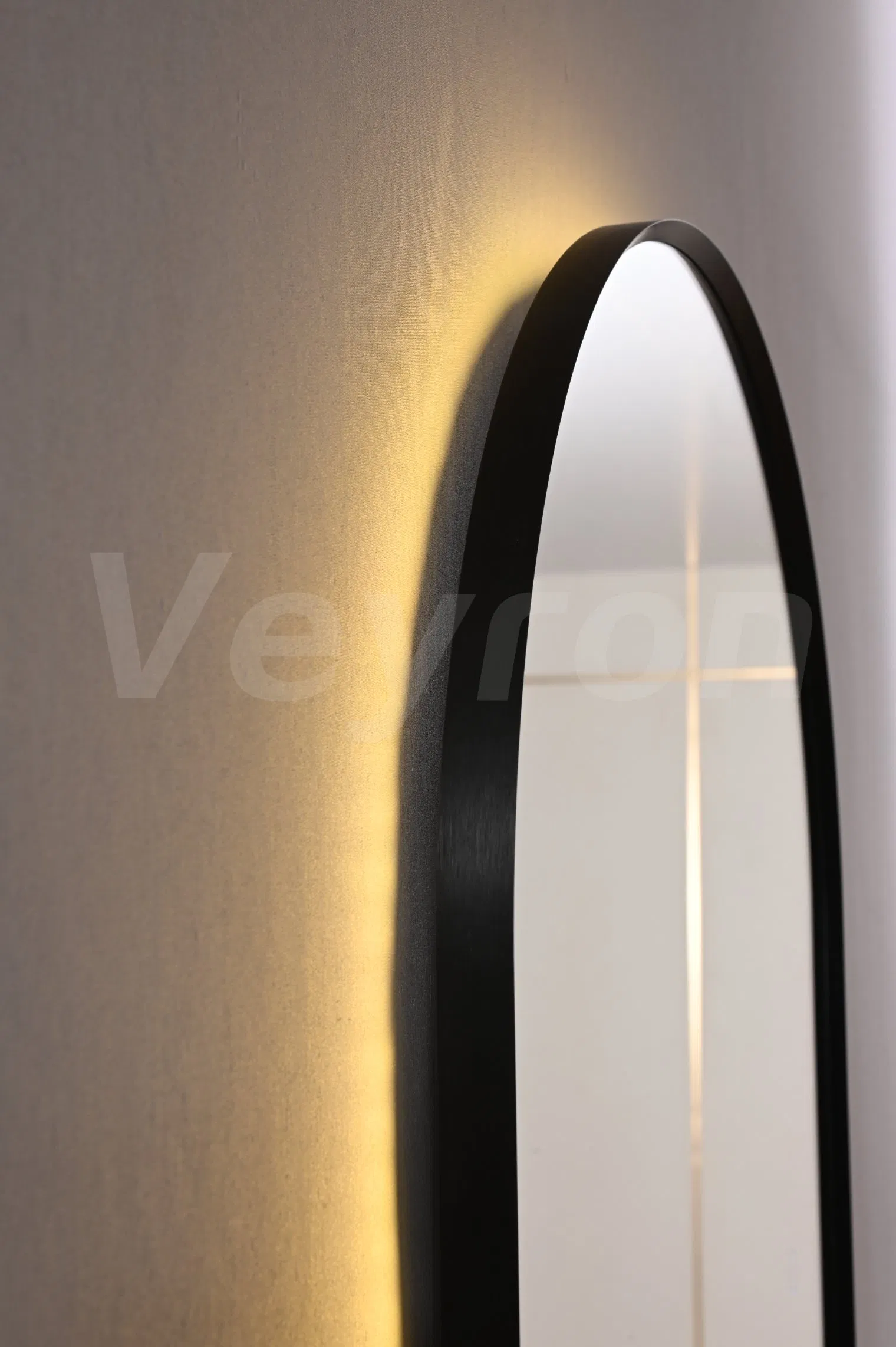 Arched Freestanding Full-Length Wall Mirror LED Mirror with Stand, Gold Metal Frame Full Body Mirror for Bedroom Living Room Bathroom