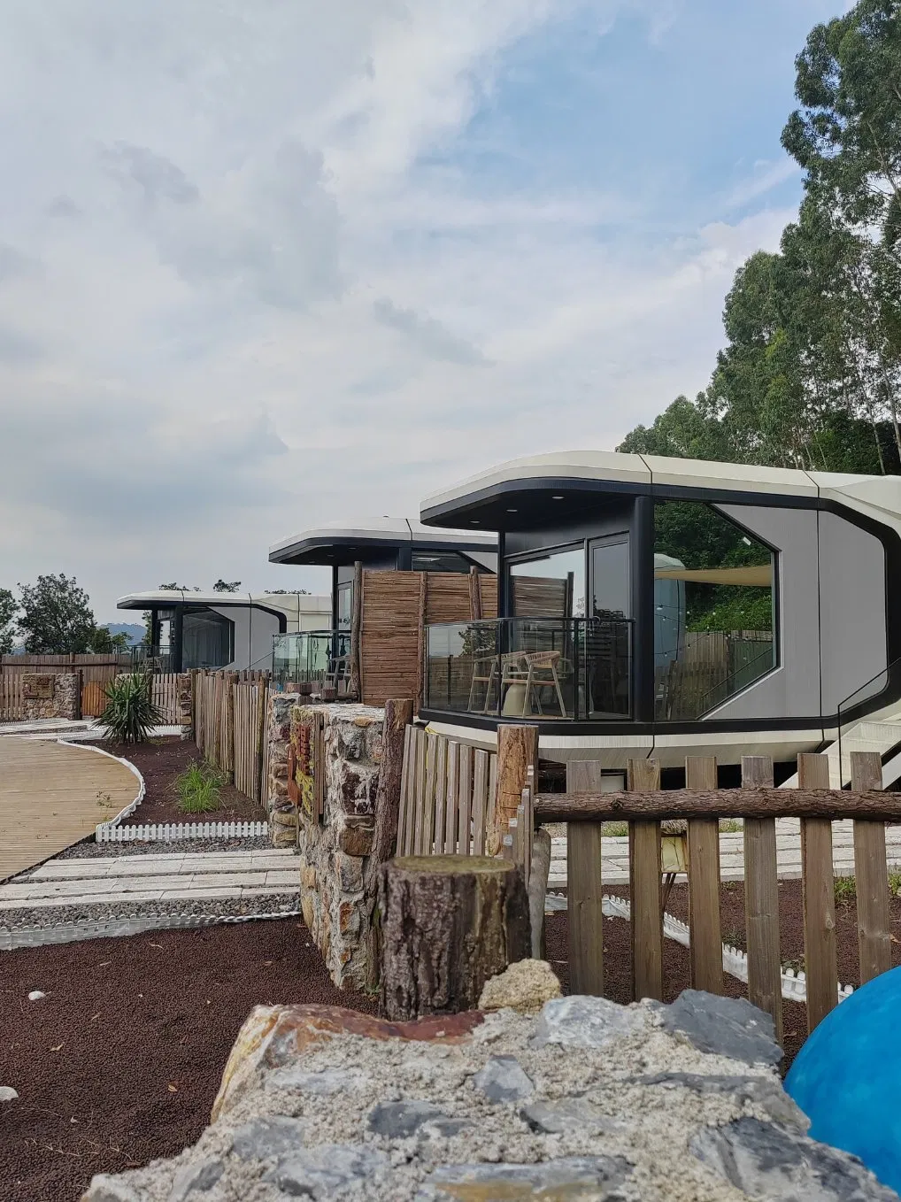 Space Capsule Rooms Prefab Luxury Hotels Container Homes 40FT Luxury House Camping