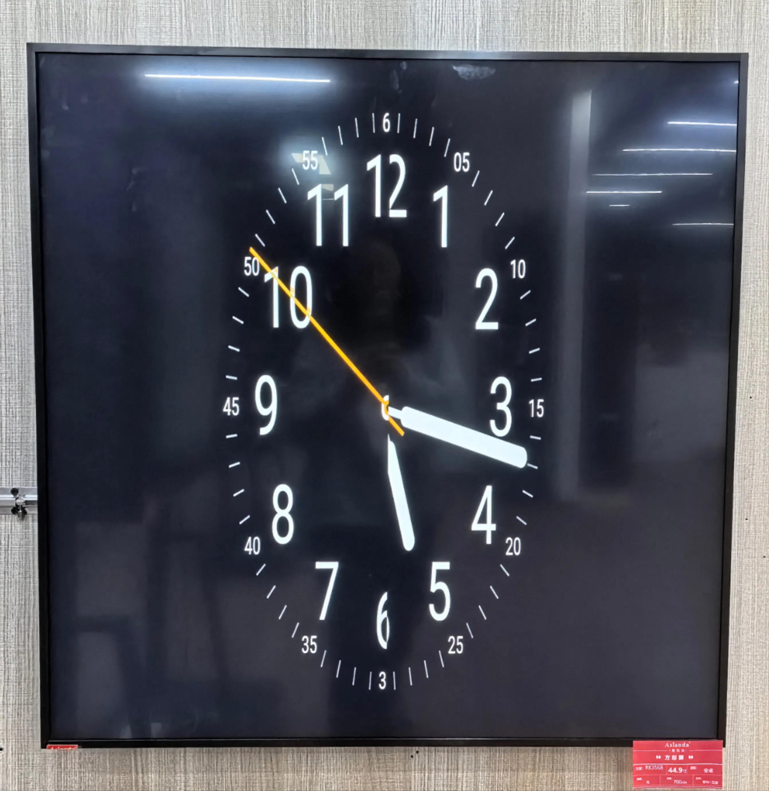 Arabian Perfume Shop Use Indoor Wall-Mounted Square Screen LCD Digital Display Signage Kiosk