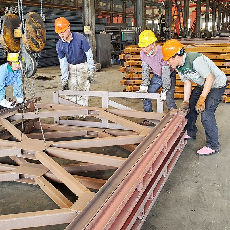 Heavy-Duty Iron Truss Bridge for Ultimate Strength and Durability