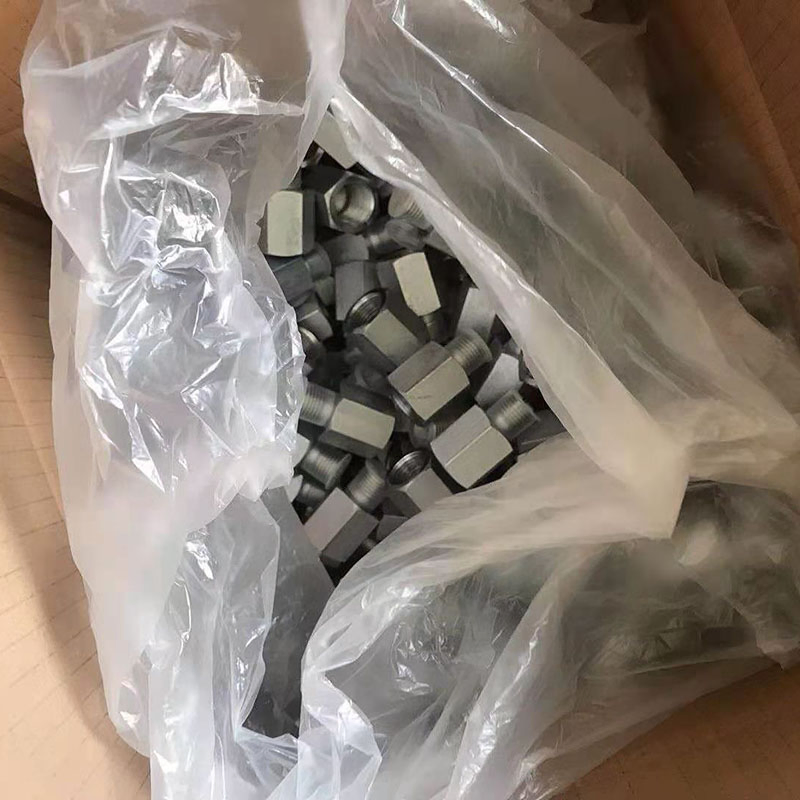 Butted-Welded Tube/Metric Female O-Ring