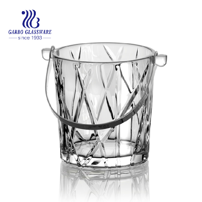 Wholesale Glassware Clear Skull Face Whisky Ice Bucket Sets Classic Glass Ice Bucket