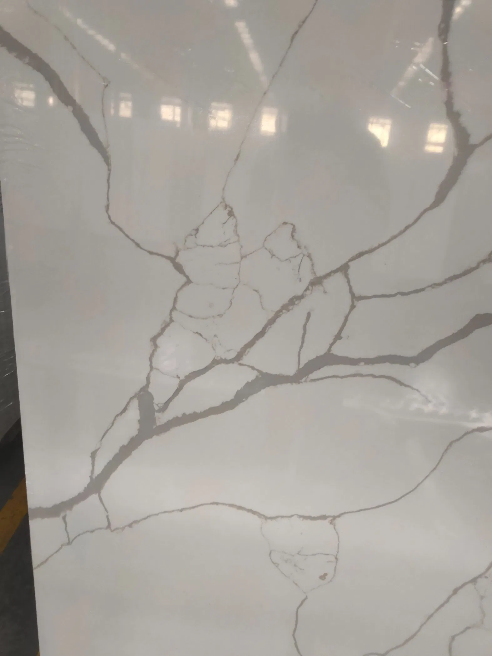 Hot Sale Calacatta Quartz Stone Artificial Quartz Slabs