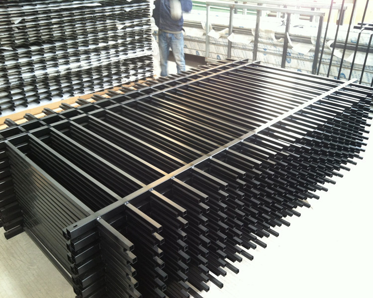Factory Powder-Coated Steel Security Fencing with Lifetime Warranty