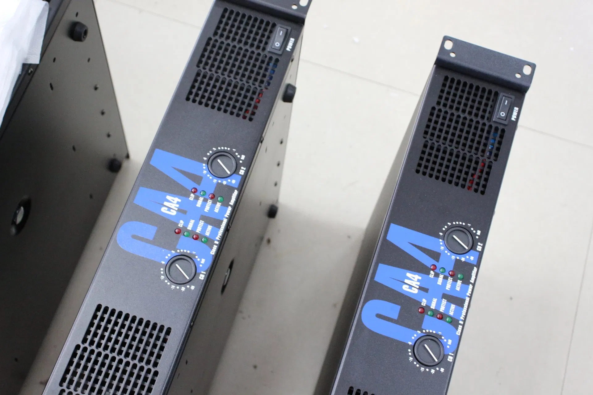 Усилитель мощности CA4 700Вт для дискотек