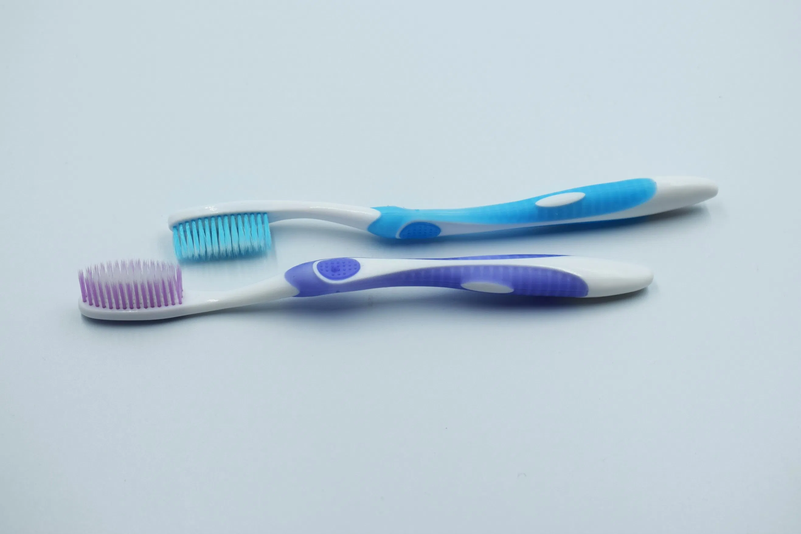 Customized Color OEM High Quality Pretty Toothbrush Adult Deep Clean Toothbrush