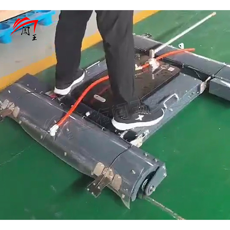Made in China Best-Selling All Over The World Cleaning Robot for Solar Panel