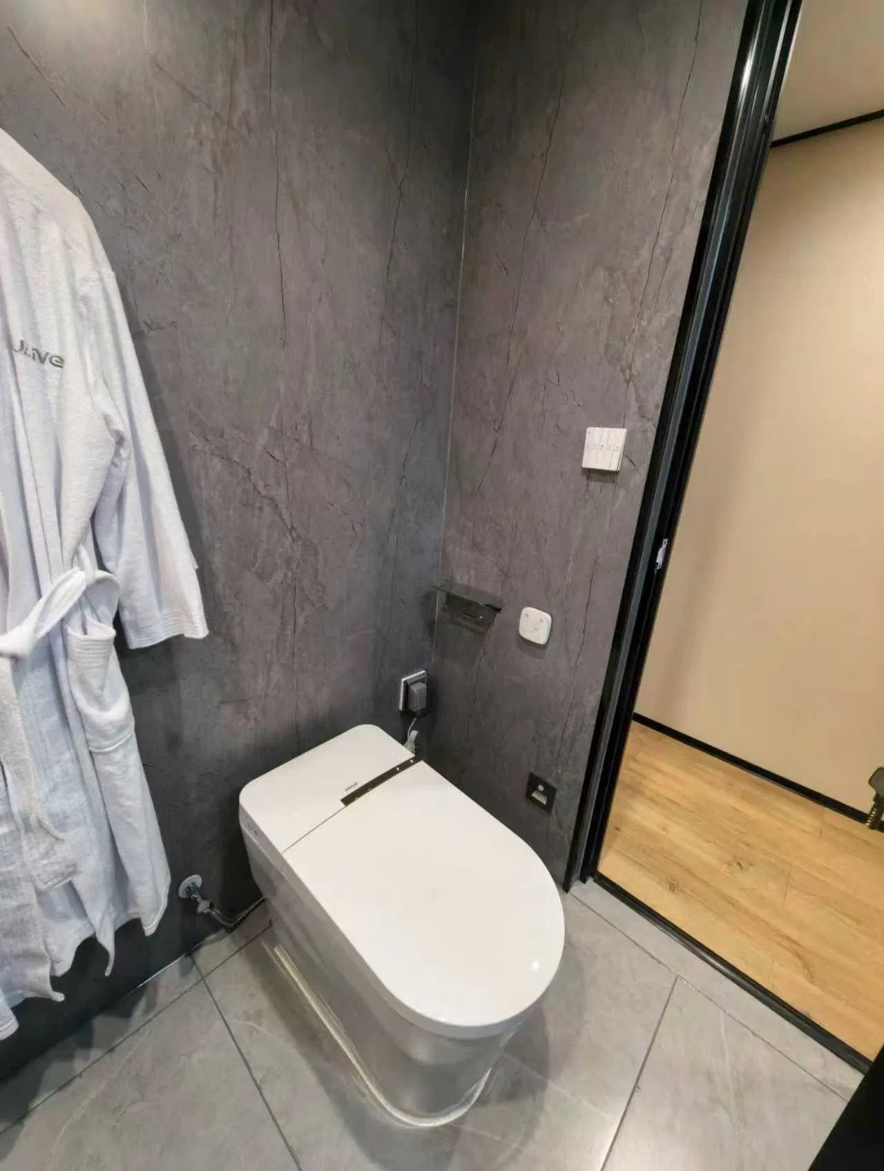 Luxury Prefab Villa House Durable Prefabricated Modular Mobile Home Outdoor Smart Voice Control Space Capsule House