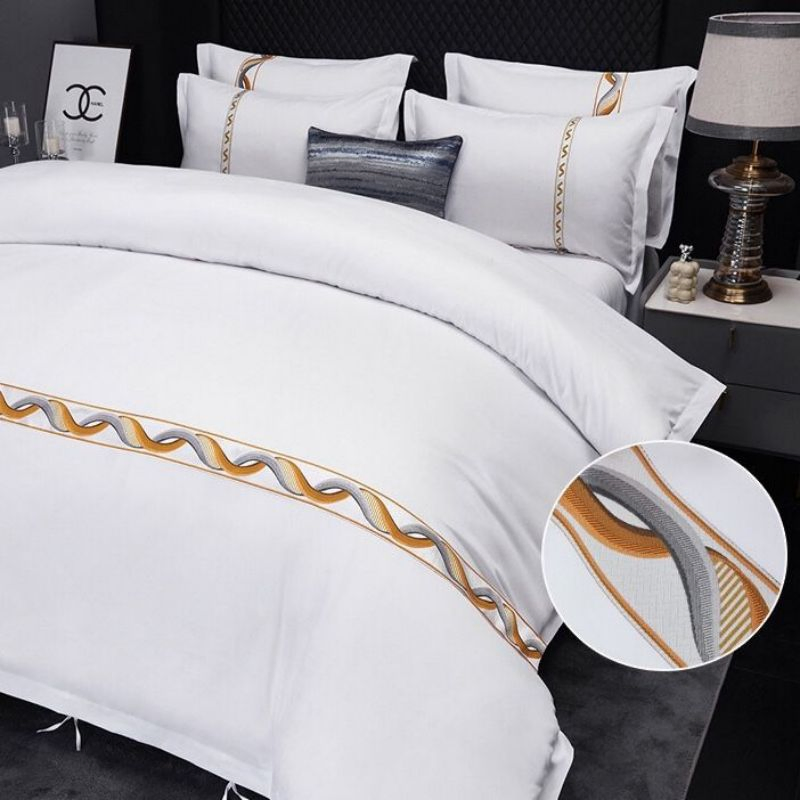High Class Home Textile 3/4 Pieces Bedroom Fitted Sheet Bedding with 2 Solid Color Pillow Cover Pillowcase Hotel Bedding Set Supplier