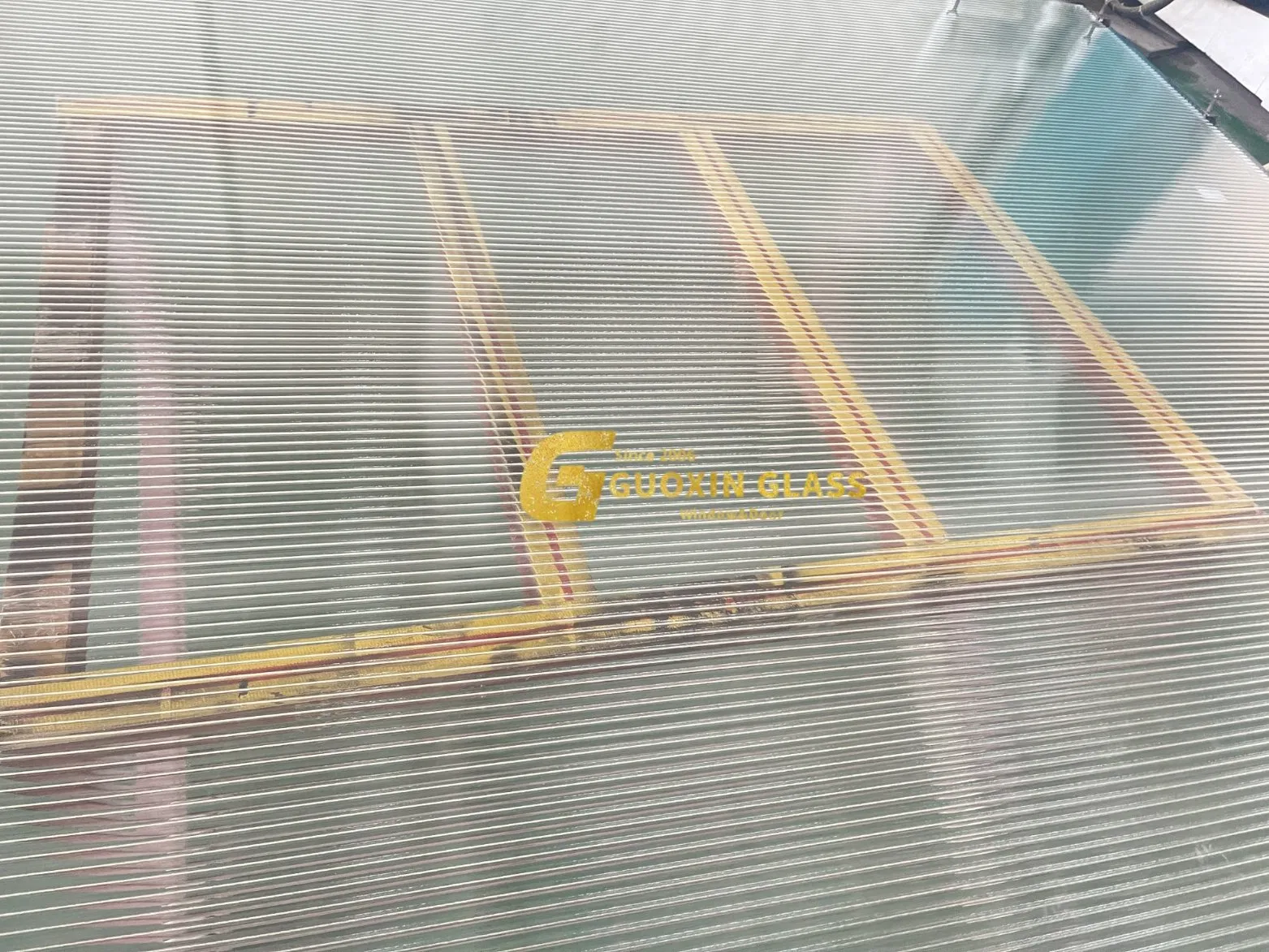 Customized Building Pattern Wave Fluted Design Shower Screen Glass with High Quality