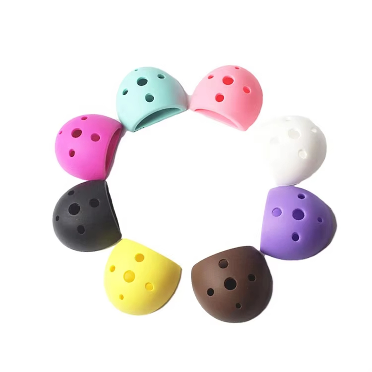 New Hot Wholesale Round Custom Portable Silicone Makeup Face Brushes Cleaning Holder Pouch for Home Travel Makeup Cleaning