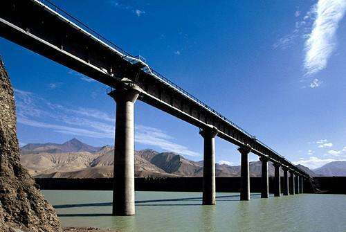 Durable Tissue Veil Mesh Fabric for Scrims and Membranes