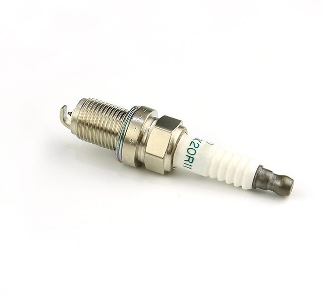 Иридиевые свечи зажигания 90919-01210 SK20R11
