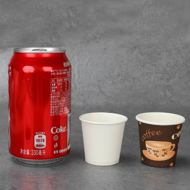 Бумажный стаканчик для кофе и напитков