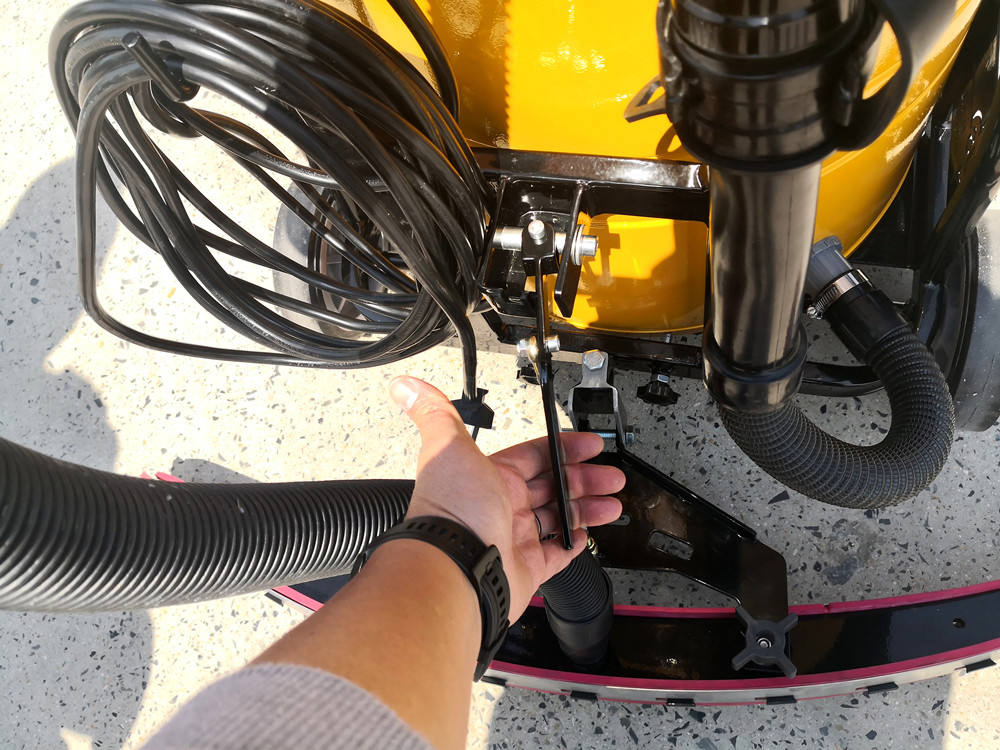 220V Single Phase Professional Wet Vacuum Cleaner