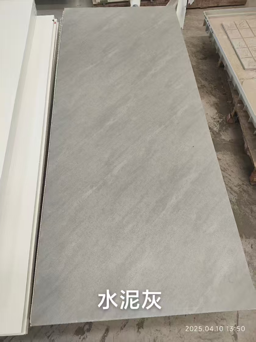 Factory Directly Hubei Tongna Quick Drainage and Easy Cleaning Residential Bathtub Model Complete Bathroom 