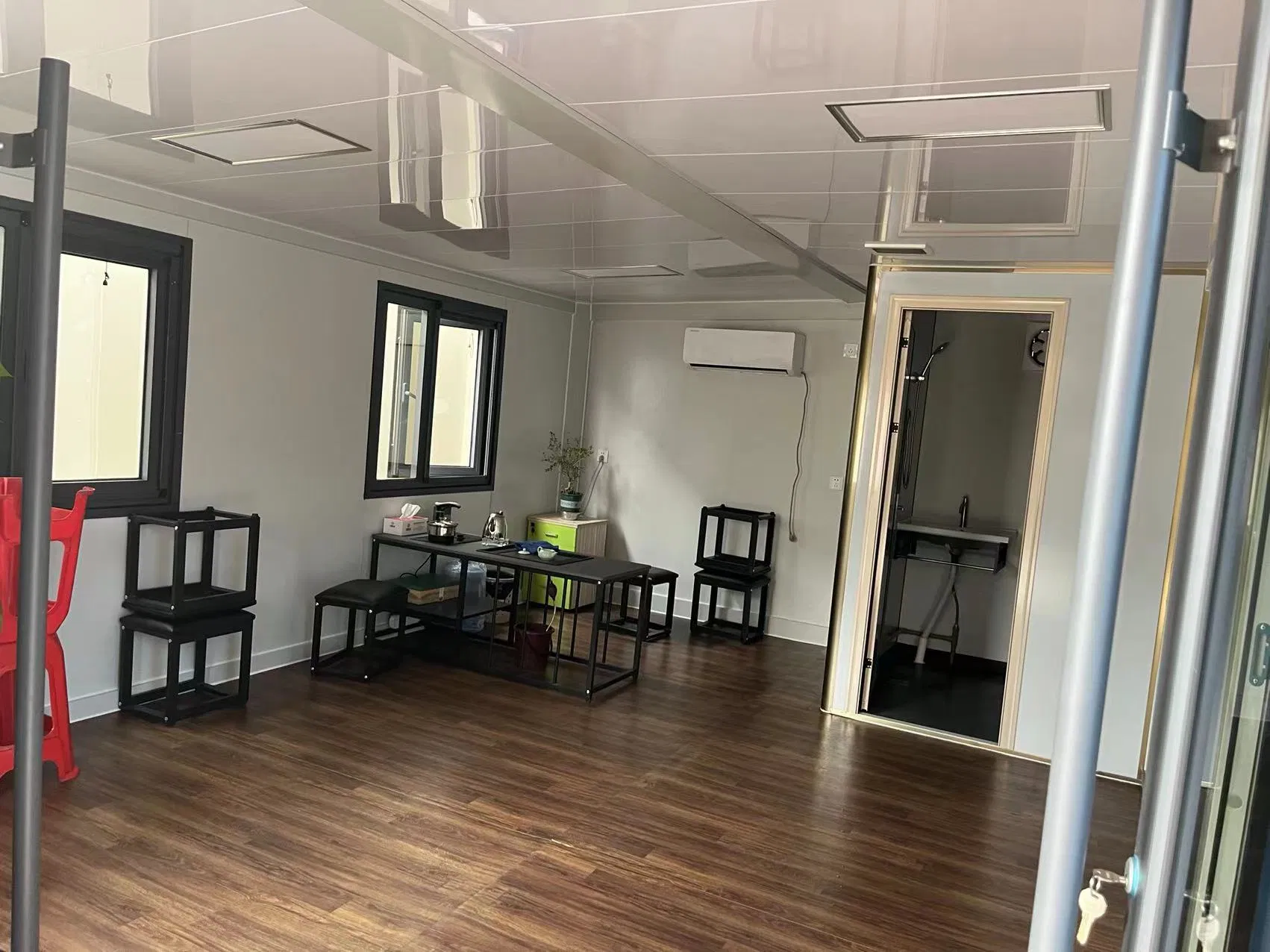 Two Bedroom Prefabricated Portable Luxury Mobile House Prefab Light Steel Structure Modular Prefab Wooden Villa House for Living