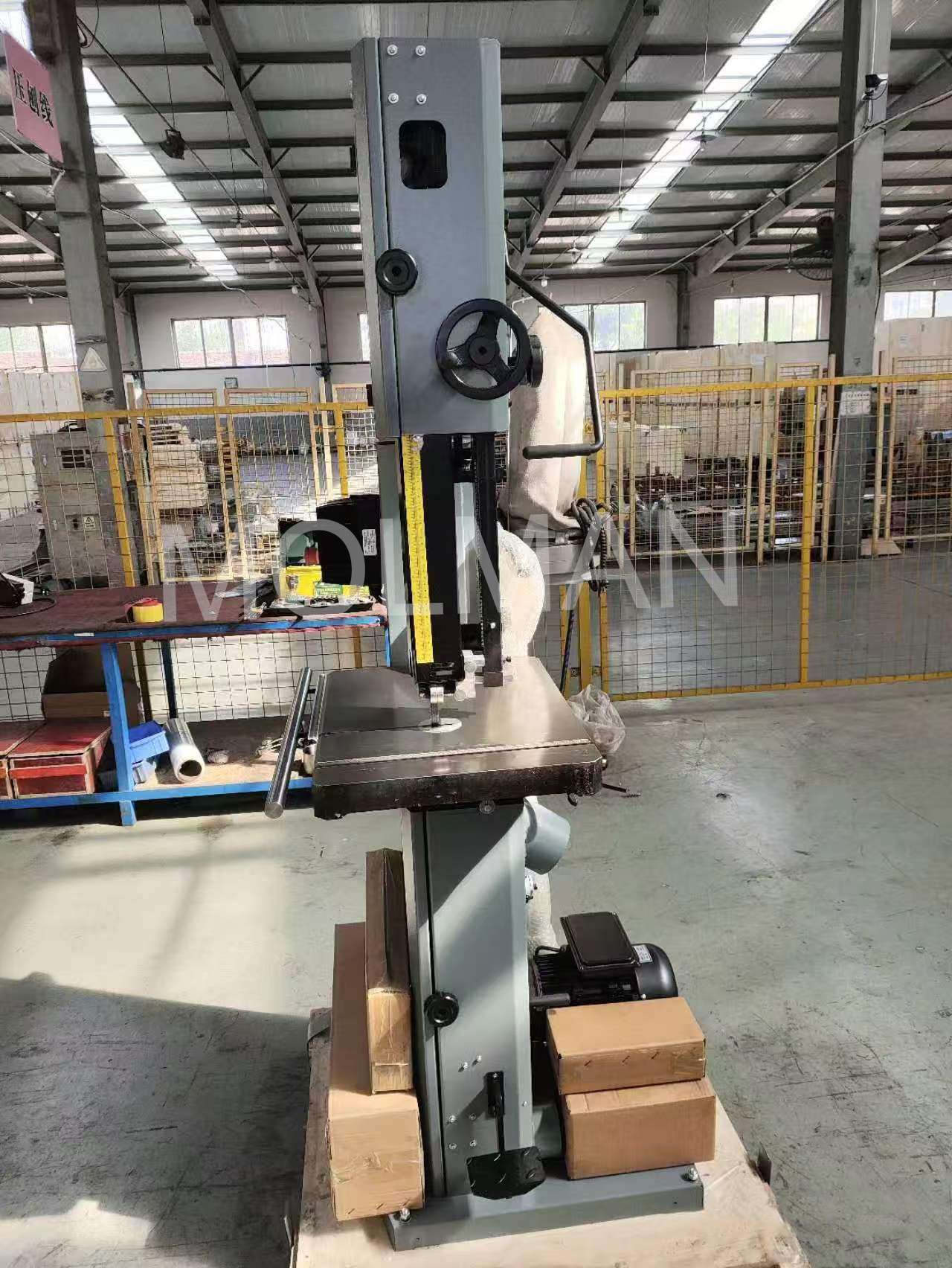 Ленточная пила вертикальная 18 дюймов универсальная дерево металл пластик