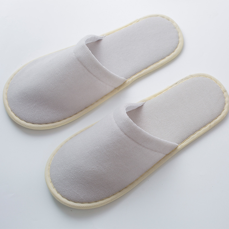 Adult and Kids Polyester Fabric Slipper with Faint Yellow Strip