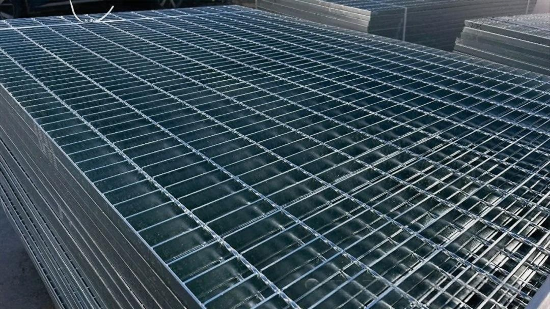 Premium Galvanized Steel Grating as Platform Grating for Airports 5mm Thickness