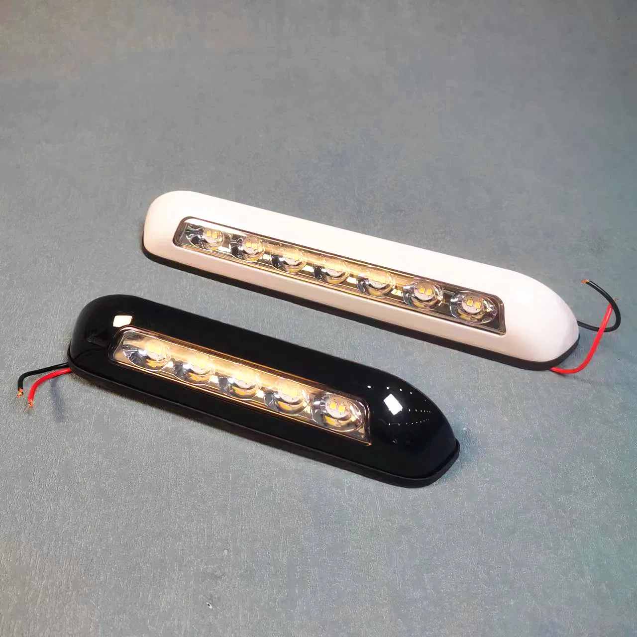 Водонепроницаемый светодиодный светильник для яхт и автодомов