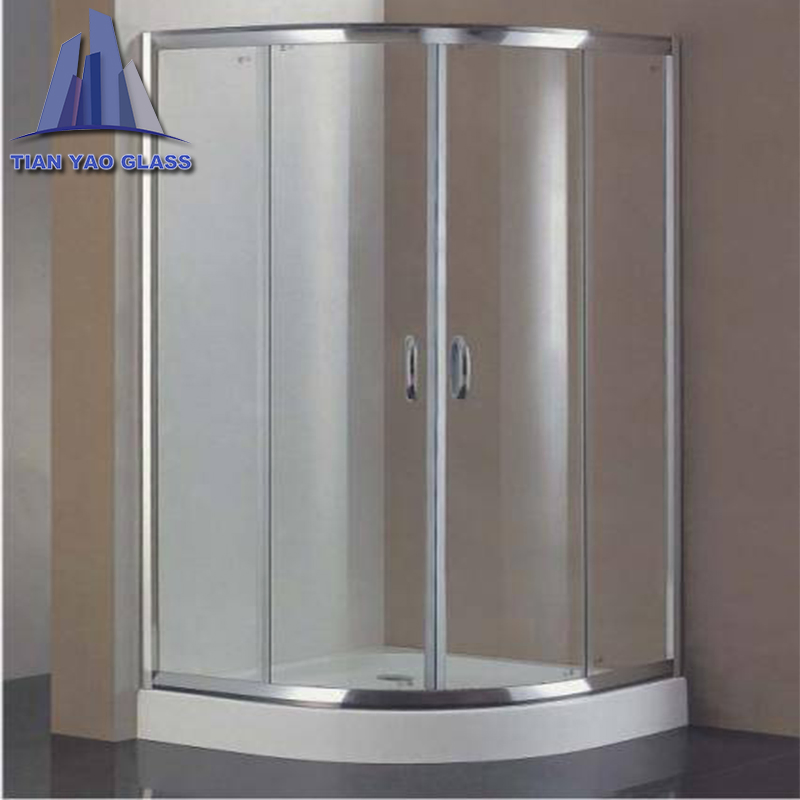 Гнутое закаленное стекло для аквариума 10-19 мм