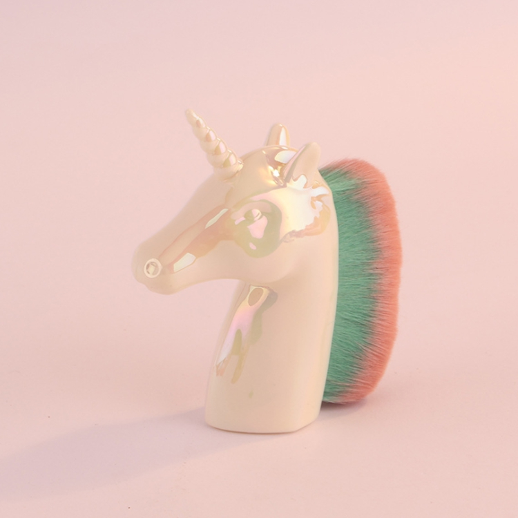 Cosmetic Make up Brush Multi-Functional Rainbow Powder Makeup Brush for Powder Blusher or Nail Dust Remover