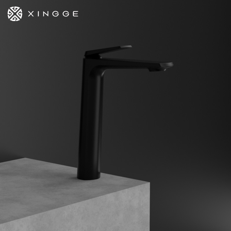 Luxury Brass Bathroom Faucet with Sensor Technology for Water Conservation