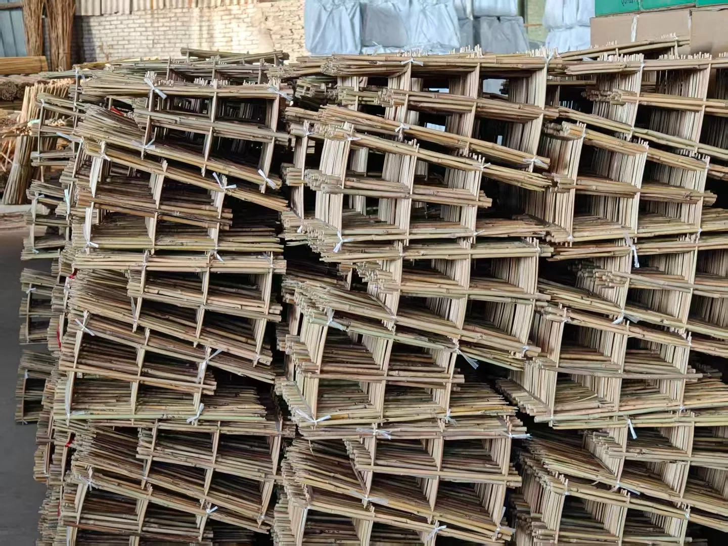 Garden Bamboo Trellises for Climbing Plants & Vine Support