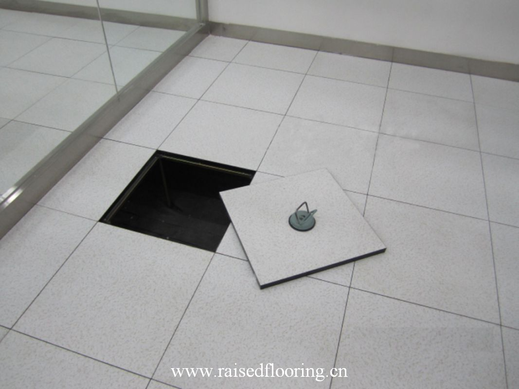 Conductive Calcium Sulfate Raised Flooring