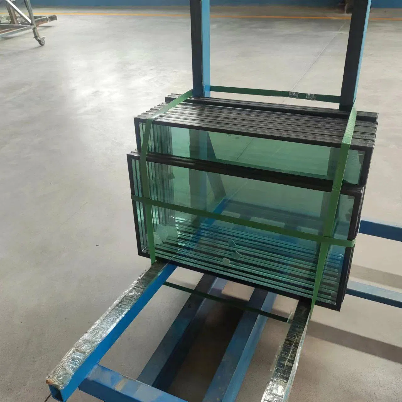 High Quality Safety Tempered Glass/ Toughened Glass/ Pattern Glass/ Insulating Glass/ Frosted Glass/ Laminated Glass