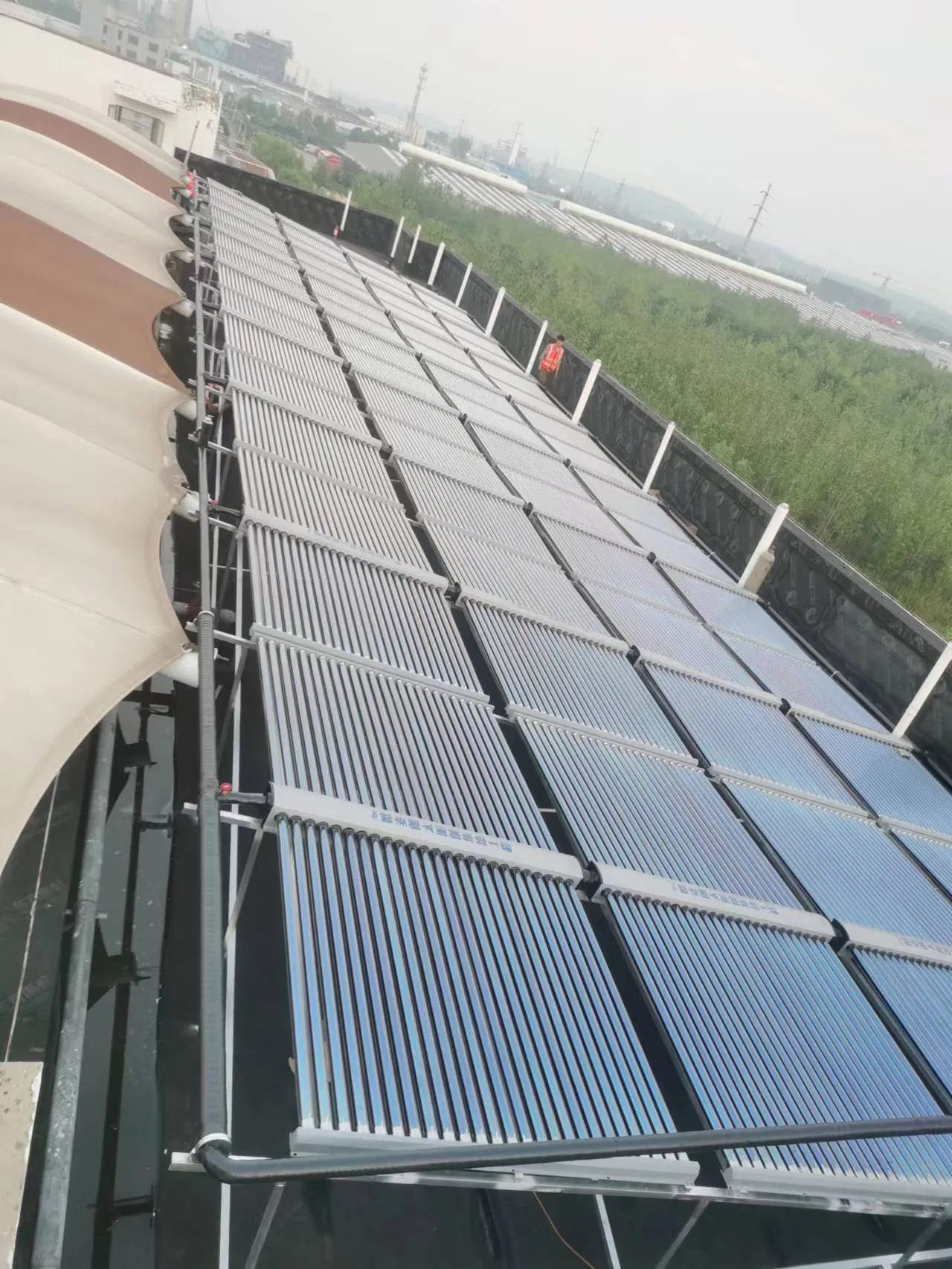 Плоский солнечный водонагреватель Titanflow с медными трубками