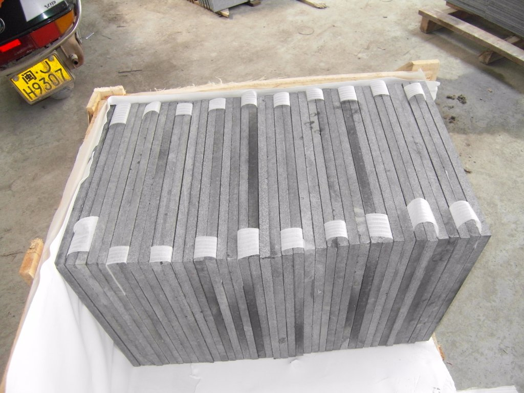 Flamed Black Basalt Tiles Customized Paving Floor Tiles