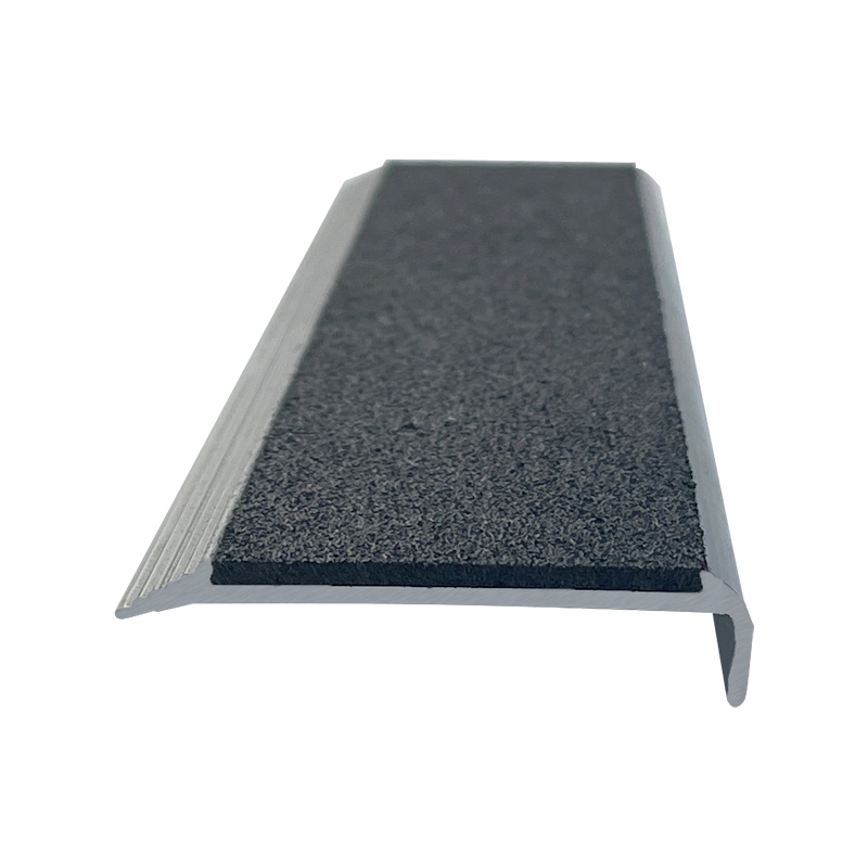 Abrasive Clear Anodised Aluminium Surface Mounted Safety Stair Tread Nosing